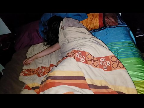 ❤️ Stepson ap reprimande jenn bèlmè li pandan l ap dòmi. ❤ Sèks super nan nou